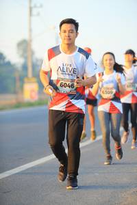 BIB: 6046, 6309
                            <button type="button" onclick="openModal(6390779)" class="btn btn-primary btn-sm float-right btn-popup" data-toggle="modal" data-target=".modal-high-quality">
                        <i class="fas fa-shopping-cart"></i> Add to Cart
                    </button>
                                            <button type="button" onclick="isThisMe(6390779, true)" class="btn btn-success btn-sm float-right btn-popup btn-isme hidden" data-toggle="tooltip" data-placement="bottom" title="นี่คือรูปของคุณใช่ไหม คลิกที่นี่เพื่อเอาเข้าอัลบั้ม">
                        <i class="fas fa-plus"></i> Add to album
                    </button>
                    <button type="button" onclick="isThisMe(6390779, false)" class="btn btn-warning btn-sm float-right btn-popup btn-isnotme hidden">
                        <i class="fas fa-ban"></i> Remove from album
                    </button>