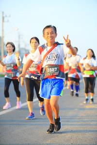 BIB: 6738, 2887
                            <button type="button" onclick="openModal(6392930)" class="btn btn-primary btn-sm float-right btn-popup" data-toggle="modal" data-target=".modal-high-quality">
                        <i class="fas fa-shopping-cart"></i> Add to Cart
                    </button>
                                            <button type="button" onclick="isThisMe(6392930, true)" class="btn btn-success btn-sm float-right btn-popup btn-isme hidden" data-toggle="tooltip" data-placement="bottom" title="นี่คือรูปของคุณใช่ไหม คลิกที่นี่เพื่อเอาเข้าอัลบั้ม">
                        <i class="fas fa-plus"></i> Add to album
                    </button>
                    <button type="button" onclick="isThisMe(6392930, false)" class="btn btn-warning btn-sm float-right btn-popup btn-isnotme hidden">
                        <i class="fas fa-ban"></i> Remove from album
                    </button>