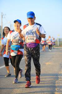 BIB: 4104, 4105
                            <button type="button" onclick="openModal(6394428)" class="btn btn-primary btn-sm float-right btn-popup" data-toggle="modal" data-target=".modal-high-quality">
                        <i class="fas fa-shopping-cart"></i> Add to Cart
                    </button>
                                            <button type="button" onclick="isThisMe(6394428, true)" class="btn btn-success btn-sm float-right btn-popup btn-isme hidden" data-toggle="tooltip" data-placement="bottom" title="นี่คือรูปของคุณใช่ไหม คลิกที่นี่เพื่อเอาเข้าอัลบั้ม">
                        <i class="fas fa-plus"></i> Add to album
                    </button>
                    <button type="button" onclick="isThisMe(6394428, false)" class="btn btn-warning btn-sm float-right btn-popup btn-isnotme hidden">
                        <i class="fas fa-ban"></i> Remove from album
                    </button>