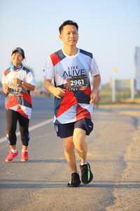 BIB: 7612, 2961
                            <button type="button" onclick="openModal(6394439)" class="btn btn-primary btn-sm float-right btn-popup" data-toggle="modal" data-target=".modal-high-quality">
                        <i class="fas fa-shopping-cart"></i> Add to Cart
                    </button>
                                            <button type="button" onclick="isThisMe(6394439, true)" class="btn btn-success btn-sm float-right btn-popup btn-isme hidden" data-toggle="tooltip" data-placement="bottom" title="นี่คือรูปของคุณใช่ไหม คลิกที่นี่เพื่อเอาเข้าอัลบั้ม">
                        <i class="fas fa-plus"></i> Add to album
                    </button>
                    <button type="button" onclick="isThisMe(6394439, false)" class="btn btn-warning btn-sm float-right btn-popup btn-isnotme hidden">
                        <i class="fas fa-ban"></i> Remove from album
                    </button>