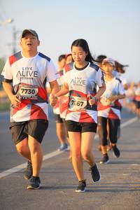 BIB: 7730, 7367
                            <button type="button" onclick="openModal(6394122)" class="btn btn-primary btn-sm float-right btn-popup" data-toggle="modal" data-target=".modal-high-quality">
                        <i class="fas fa-shopping-cart"></i> Add to Cart
                    </button>
                                            <button type="button" onclick="isThisMe(6394122, true)" class="btn btn-success btn-sm float-right btn-popup btn-isme hidden" data-toggle="tooltip" data-placement="bottom" title="นี่คือรูปของคุณใช่ไหม คลิกที่นี่เพื่อเอาเข้าอัลบั้ม">
                        <i class="fas fa-plus"></i> Add to album
                    </button>
                    <button type="button" onclick="isThisMe(6394122, false)" class="btn btn-warning btn-sm float-right btn-popup btn-isnotme hidden">
                        <i class="fas fa-ban"></i> Remove from album
                    </button>