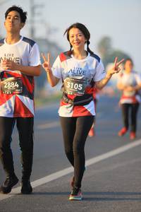 BIB: 3105, 2884, 128
                            <button type="button" onclick="openModal(6394084)" class="btn btn-primary btn-sm float-right btn-popup" data-toggle="modal" data-target=".modal-high-quality">
                        <i class="fas fa-shopping-cart"></i> Add to Cart
                    </button>
                                            <button type="button" onclick="isThisMe(6394084, true)" class="btn btn-success btn-sm float-right btn-popup btn-isme hidden" data-toggle="tooltip" data-placement="bottom" title="นี่คือรูปของคุณใช่ไหม คลิกที่นี่เพื่อเอาเข้าอัลบั้ม">
                        <i class="fas fa-plus"></i> Add to album
                    </button>
                    <button type="button" onclick="isThisMe(6394084, false)" class="btn btn-warning btn-sm float-right btn-popup btn-isnotme hidden">
                        <i class="fas fa-ban"></i> Remove from album
                    </button>