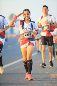 BIB: 7839
                            <button type="button" onclick="openModal(6391175)" class="btn btn-primary btn-sm float-right btn-popup" data-toggle="modal" data-target=".modal-high-quality">
                        <i class="fas fa-shopping-cart"></i> Add to Cart
                    </button>
                                            <button type="button" onclick="isThisMe(6391175, true)" class="btn btn-success btn-sm float-right btn-popup btn-isme hidden" data-toggle="tooltip" data-placement="bottom" title="นี่คือรูปของคุณใช่ไหม คลิกที่นี่เพื่อเอาเข้าอัลบั้ม">
                        <i class="fas fa-plus"></i> Add to album
                    </button>
                    <button type="button" onclick="isThisMe(6391175, false)" class="btn btn-warning btn-sm float-right btn-popup btn-isnotme hidden">
                        <i class="fas fa-ban"></i> Remove from album
                    </button>