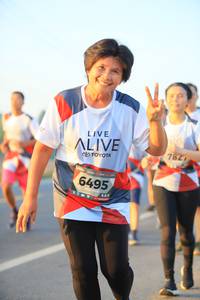 BIB: 782, 6495
                            <button type="button" onclick="openModal(6392213)" class="btn btn-primary btn-sm float-right btn-popup" data-toggle="modal" data-target=".modal-high-quality">
                        <i class="fas fa-shopping-cart"></i> Add to Cart
                    </button>
                                            <button type="button" onclick="isThisMe(6392213, true)" class="btn btn-success btn-sm float-right btn-popup btn-isme hidden" data-toggle="tooltip" data-placement="bottom" title="นี่คือรูปของคุณใช่ไหม คลิกที่นี่เพื่อเอาเข้าอัลบั้ม">
                        <i class="fas fa-plus"></i> Add to album
                    </button>
                    <button type="button" onclick="isThisMe(6392213, false)" class="btn btn-warning btn-sm float-right btn-popup btn-isnotme hidden">
                        <i class="fas fa-ban"></i> Remove from album
                    </button>