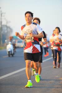 BIB: 6852
                            <button type="button" onclick="openModal(6390322)" class="btn btn-primary btn-sm float-right btn-popup" data-toggle="modal" data-target=".modal-high-quality">
                        <i class="fas fa-shopping-cart"></i> Add to Cart
                    </button>
                                            <button type="button" onclick="isThisMe(6390322, true)" class="btn btn-success btn-sm float-right btn-popup btn-isme hidden" data-toggle="tooltip" data-placement="bottom" title="นี่คือรูปของคุณใช่ไหม คลิกที่นี่เพื่อเอาเข้าอัลบั้ม">
                        <i class="fas fa-plus"></i> Add to album
                    </button>
                    <button type="button" onclick="isThisMe(6390322, false)" class="btn btn-warning btn-sm float-right btn-popup btn-isnotme hidden">
                        <i class="fas fa-ban"></i> Remove from album
                    </button>