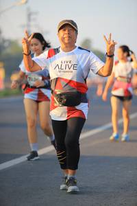 BIB: 7186
                            <button type="button" onclick="openModal(6393794)" class="btn btn-primary btn-sm float-right btn-popup" data-toggle="modal" data-target=".modal-high-quality">
                        <i class="fas fa-shopping-cart"></i> Add to Cart
                    </button>
                                            <button type="button" onclick="isThisMe(6393794, true)" class="btn btn-success btn-sm float-right btn-popup btn-isme hidden" data-toggle="tooltip" data-placement="bottom" title="นี่คือรูปของคุณใช่ไหม คลิกที่นี่เพื่อเอาเข้าอัลบั้ม">
                        <i class="fas fa-plus"></i> Add to album
                    </button>
                    <button type="button" onclick="isThisMe(6393794, false)" class="btn btn-warning btn-sm float-right btn-popup btn-isnotme hidden">
                        <i class="fas fa-ban"></i> Remove from album
                    </button>