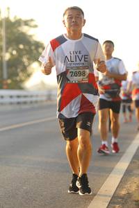 BIB: 7698
                            <button type="button" onclick="openModal(6516925)" class="btn btn-primary btn-sm float-right btn-popup" data-toggle="modal" data-target=".modal-high-quality">
                        <i class="fas fa-shopping-cart"></i> Add to Cart
                    </button>
                                            <button type="button" onclick="isThisMe(6516925, true)" class="btn btn-success btn-sm float-right btn-popup btn-isme hidden" data-toggle="tooltip" data-placement="bottom" title="นี่คือรูปของคุณใช่ไหม คลิกที่นี่เพื่อเอาเข้าอัลบั้ม">
                        <i class="fas fa-plus"></i> Add to album
                    </button>
                    <button type="button" onclick="isThisMe(6516925, false)" class="btn btn-warning btn-sm float-right btn-popup btn-isnotme hidden">
                        <i class="fas fa-ban"></i> Remove from album
                    </button>