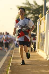 BIB: 2961
                            <button type="button" onclick="openModal(6521497)" class="btn btn-primary btn-sm float-right btn-popup" data-toggle="modal" data-target=".modal-high-quality">
                        <i class="fas fa-shopping-cart"></i> Add to Cart
                    </button>
                                            <button type="button" onclick="isThisMe(6521497, true)" class="btn btn-success btn-sm float-right btn-popup btn-isme hidden" data-toggle="tooltip" data-placement="bottom" title="นี่คือรูปของคุณใช่ไหม คลิกที่นี่เพื่อเอาเข้าอัลบั้ม">
                        <i class="fas fa-plus"></i> Add to album
                    </button>
                    <button type="button" onclick="isThisMe(6521497, false)" class="btn btn-warning btn-sm float-right btn-popup btn-isnotme hidden">
                        <i class="fas fa-ban"></i> Remove from album
                    </button>