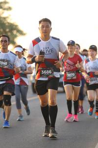 BIB: 2940, 3070, 3686, 138
                            <button type="button" onclick="openModal(6491094)" class="btn btn-primary btn-sm float-right btn-popup" data-toggle="modal" data-target=".modal-high-quality">
                        <i class="fas fa-shopping-cart"></i> Add to Cart
                    </button>
                                            <button type="button" onclick="isThisMe(6491094, true)" class="btn btn-success btn-sm float-right btn-popup btn-isme hidden" data-toggle="tooltip" data-placement="bottom" title="นี่คือรูปของคุณใช่ไหม คลิกที่นี่เพื่อเอาเข้าอัลบั้ม">
                        <i class="fas fa-plus"></i> Add to album
                    </button>
                    <button type="button" onclick="isThisMe(6491094, false)" class="btn btn-warning btn-sm float-right btn-popup btn-isnotme hidden">
                        <i class="fas fa-ban"></i> Remove from album
                    </button>