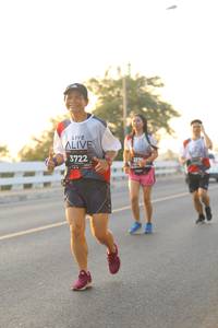 BIB: 3722, 2179
                            <button type="button" onclick="openModal(6504133)" class="btn btn-primary btn-sm float-right btn-popup" data-toggle="modal" data-target=".modal-high-quality">
                        <i class="fas fa-shopping-cart"></i> Add to Cart
                    </button>
                                            <button type="button" onclick="isThisMe(6504133, true)" class="btn btn-success btn-sm float-right btn-popup btn-isme hidden" data-toggle="tooltip" data-placement="bottom" title="นี่คือรูปของคุณใช่ไหม คลิกที่นี่เพื่อเอาเข้าอัลบั้ม">
                        <i class="fas fa-plus"></i> Add to album
                    </button>
                    <button type="button" onclick="isThisMe(6504133, false)" class="btn btn-warning btn-sm float-right btn-popup btn-isnotme hidden">
                        <i class="fas fa-ban"></i> Remove from album
                    </button>