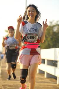 BIB: 6689
                            <button type="button" onclick="openModal(6417115)" class="btn btn-primary btn-sm float-right btn-popup" data-toggle="modal" data-target=".modal-high-quality">
                        <i class="fas fa-shopping-cart"></i> Add to Cart
                    </button>
                                            <button type="button" onclick="isThisMe(6417115, true)" class="btn btn-success btn-sm float-right btn-popup btn-isme hidden" data-toggle="tooltip" data-placement="bottom" title="นี่คือรูปของคุณใช่ไหม คลิกที่นี่เพื่อเอาเข้าอัลบั้ม">
                        <i class="fas fa-plus"></i> Add to album
                    </button>
                    <button type="button" onclick="isThisMe(6417115, false)" class="btn btn-warning btn-sm float-right btn-popup btn-isnotme hidden">
                        <i class="fas fa-ban"></i> Remove from album
                    </button>