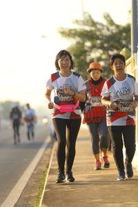 BIB: 7600, 6426, 760
                            <button type="button" onclick="openModal(6418853)" class="btn btn-primary btn-sm float-right btn-popup" data-toggle="modal" data-target=".modal-high-quality">
                        <i class="fas fa-shopping-cart"></i> Add to Cart
                    </button>
                                            <button type="button" onclick="isThisMe(6418853, true)" class="btn btn-success btn-sm float-right btn-popup btn-isme hidden" data-toggle="tooltip" data-placement="bottom" title="นี่คือรูปของคุณใช่ไหม คลิกที่นี่เพื่อเอาเข้าอัลบั้ม">
                        <i class="fas fa-plus"></i> Add to album
                    </button>
                    <button type="button" onclick="isThisMe(6418853, false)" class="btn btn-warning btn-sm float-right btn-popup btn-isnotme hidden">
                        <i class="fas fa-ban"></i> Remove from album
                    </button>