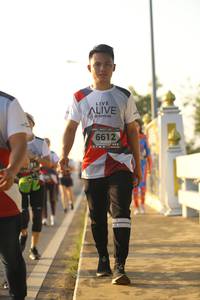 BIB: 6612
                            <button type="button" onclick="openModal(6522232)" class="btn btn-primary btn-sm float-right btn-popup" data-toggle="modal" data-target=".modal-high-quality">
                        <i class="fas fa-shopping-cart"></i> Add to Cart
                    </button>
                                            <button type="button" onclick="isThisMe(6522232, true)" class="btn btn-success btn-sm float-right btn-popup btn-isme hidden" data-toggle="tooltip" data-placement="bottom" title="นี่คือรูปของคุณใช่ไหม คลิกที่นี่เพื่อเอาเข้าอัลบั้ม">
                        <i class="fas fa-plus"></i> Add to album
                    </button>
                    <button type="button" onclick="isThisMe(6522232, false)" class="btn btn-warning btn-sm float-right btn-popup btn-isnotme hidden">
                        <i class="fas fa-ban"></i> Remove from album
                    </button>