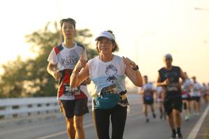 BIB: 200
                            <button type="button" onclick="openModal(6512968)" class="btn btn-primary btn-sm float-right btn-popup" data-toggle="modal" data-target=".modal-high-quality">
                        <i class="fas fa-shopping-cart"></i> Add to Cart
                    </button>
                                            <button type="button" onclick="isThisMe(6512968, true)" class="btn btn-success btn-sm float-right btn-popup btn-isme hidden" data-toggle="tooltip" data-placement="bottom" title="นี่คือรูปของคุณใช่ไหม คลิกที่นี่เพื่อเอาเข้าอัลบั้ม">
                        <i class="fas fa-plus"></i> Add to album
                    </button>
                    <button type="button" onclick="isThisMe(6512968, false)" class="btn btn-warning btn-sm float-right btn-popup btn-isnotme hidden">
                        <i class="fas fa-ban"></i> Remove from album
                    </button>