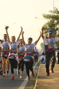 BIB: 4104, 684, 7934, 4105, 7914
                            <button type="button" onclick="openModal(6521535)" class="btn btn-primary btn-sm float-right btn-popup" data-toggle="modal" data-target=".modal-high-quality">
                        <i class="fas fa-shopping-cart"></i> Add to Cart
                    </button>
                                            <button type="button" onclick="isThisMe(6521535, true)" class="btn btn-success btn-sm float-right btn-popup btn-isme hidden" data-toggle="tooltip" data-placement="bottom" title="นี่คือรูปของคุณใช่ไหม คลิกที่นี่เพื่อเอาเข้าอัลบั้ม">
                        <i class="fas fa-plus"></i> Add to album
                    </button>
                    <button type="button" onclick="isThisMe(6521535, false)" class="btn btn-warning btn-sm float-right btn-popup btn-isnotme hidden">
                        <i class="fas fa-ban"></i> Remove from album
                    </button>