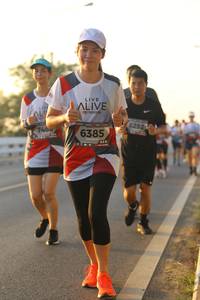 BIB: 6292, 7460, 6385
                            <button type="button" onclick="openModal(6514645)" class="btn btn-primary btn-sm float-right btn-popup" data-toggle="modal" data-target=".modal-high-quality">
                        <i class="fas fa-shopping-cart"></i> Add to Cart
                    </button>
                                            <button type="button" onclick="isThisMe(6514645, true)" class="btn btn-success btn-sm float-right btn-popup btn-isme hidden" data-toggle="tooltip" data-placement="bottom" title="นี่คือรูปของคุณใช่ไหม คลิกที่นี่เพื่อเอาเข้าอัลบั้ม">
                        <i class="fas fa-plus"></i> Add to album
                    </button>
                    <button type="button" onclick="isThisMe(6514645, false)" class="btn btn-warning btn-sm float-right btn-popup btn-isnotme hidden">
                        <i class="fas fa-ban"></i> Remove from album
                    </button>