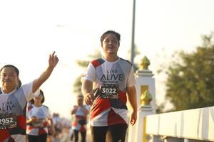 BIB: 3022, 2952
                            <button type="button" onclick="openModal(6520269)" class="btn btn-primary btn-sm float-right btn-popup" data-toggle="modal" data-target=".modal-high-quality">
                        <i class="fas fa-shopping-cart"></i> Add to Cart
                    </button>
                                            <button type="button" onclick="isThisMe(6520269, true)" class="btn btn-success btn-sm float-right btn-popup btn-isme hidden" data-toggle="tooltip" data-placement="bottom" title="นี่คือรูปของคุณใช่ไหม คลิกที่นี่เพื่อเอาเข้าอัลบั้ม">
                        <i class="fas fa-plus"></i> Add to album
                    </button>
                    <button type="button" onclick="isThisMe(6520269, false)" class="btn btn-warning btn-sm float-right btn-popup btn-isnotme hidden">
                        <i class="fas fa-ban"></i> Remove from album
                    </button>