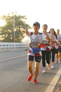 BIB: 7194, 7191
                            <button type="button" onclick="openModal(6516910)" class="btn btn-primary btn-sm float-right btn-popup" data-toggle="modal" data-target=".modal-high-quality">
                        <i class="fas fa-shopping-cart"></i> Add to Cart
                    </button>
                                            <button type="button" onclick="isThisMe(6516910, true)" class="btn btn-success btn-sm float-right btn-popup btn-isme hidden" data-toggle="tooltip" data-placement="bottom" title="นี่คือรูปของคุณใช่ไหม คลิกที่นี่เพื่อเอาเข้าอัลบั้ม">
                        <i class="fas fa-plus"></i> Add to album
                    </button>
                    <button type="button" onclick="isThisMe(6516910, false)" class="btn btn-warning btn-sm float-right btn-popup btn-isnotme hidden">
                        <i class="fas fa-ban"></i> Remove from album
                    </button>