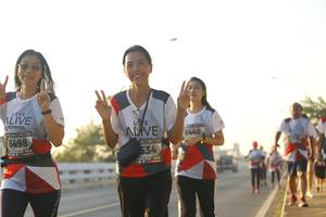 BIB: 6446, 6498, 534
                            <button type="button" onclick="openModal(6521925)" class="btn btn-primary btn-sm float-right btn-popup" data-toggle="modal" data-target=".modal-high-quality">
                        <i class="fas fa-shopping-cart"></i> Add to Cart
                    </button>
                                            <button type="button" onclick="isThisMe(6521925, true)" class="btn btn-success btn-sm float-right btn-popup btn-isme hidden" data-toggle="tooltip" data-placement="bottom" title="นี่คือรูปของคุณใช่ไหม คลิกที่นี่เพื่อเอาเข้าอัลบั้ม">
                        <i class="fas fa-plus"></i> Add to album
                    </button>
                    <button type="button" onclick="isThisMe(6521925, false)" class="btn btn-warning btn-sm float-right btn-popup btn-isnotme hidden">
                        <i class="fas fa-ban"></i> Remove from album
                    </button>