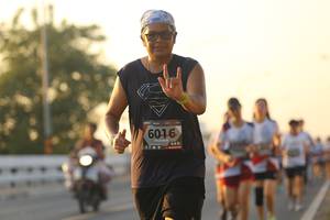 BIB: 6016
                            <button type="button" onclick="openModal(6512974)" class="btn btn-primary btn-sm float-right btn-popup" data-toggle="modal" data-target=".modal-high-quality">
                        <i class="fas fa-shopping-cart"></i> Add to Cart
                    </button>
                                            <button type="button" onclick="isThisMe(6512974, true)" class="btn btn-success btn-sm float-right btn-popup btn-isme hidden" data-toggle="tooltip" data-placement="bottom" title="นี่คือรูปของคุณใช่ไหม คลิกที่นี่เพื่อเอาเข้าอัลบั้ม">
                        <i class="fas fa-plus"></i> Add to album
                    </button>
                    <button type="button" onclick="isThisMe(6512974, false)" class="btn btn-warning btn-sm float-right btn-popup btn-isnotme hidden">
                        <i class="fas fa-ban"></i> Remove from album
                    </button>