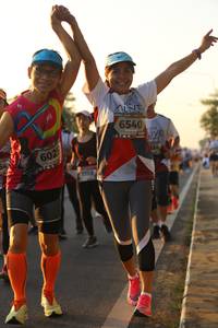 BIB: 6540, 6025
                            <button type="button" onclick="openModal(6512372)" class="btn btn-primary btn-sm float-right btn-popup" data-toggle="modal" data-target=".modal-high-quality">
                        <i class="fas fa-shopping-cart"></i> Add to Cart
                    </button>
                                            <button type="button" onclick="isThisMe(6512372, true)" class="btn btn-success btn-sm float-right btn-popup btn-isme hidden" data-toggle="tooltip" data-placement="bottom" title="นี่คือรูปของคุณใช่ไหม คลิกที่นี่เพื่อเอาเข้าอัลบั้ม">
                        <i class="fas fa-plus"></i> Add to album
                    </button>
                    <button type="button" onclick="isThisMe(6512372, false)" class="btn btn-warning btn-sm float-right btn-popup btn-isnotme hidden">
                        <i class="fas fa-ban"></i> Remove from album
                    </button>