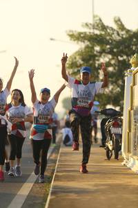 BIB: 4104, 4105
                            <button type="button" onclick="openModal(6521529)" class="btn btn-primary btn-sm float-right btn-popup" data-toggle="modal" data-target=".modal-high-quality">
                        <i class="fas fa-shopping-cart"></i> Add to Cart
                    </button>
                                            <button type="button" onclick="isThisMe(6521529, true)" class="btn btn-success btn-sm float-right btn-popup btn-isme hidden" data-toggle="tooltip" data-placement="bottom" title="นี่คือรูปของคุณใช่ไหม คลิกที่นี่เพื่อเอาเข้าอัลบั้ม">
                        <i class="fas fa-plus"></i> Add to album
                    </button>
                    <button type="button" onclick="isThisMe(6521529, false)" class="btn btn-warning btn-sm float-right btn-popup btn-isnotme hidden">
                        <i class="fas fa-ban"></i> Remove from album
                    </button>