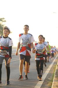 BIB: 7091, 7261, 6338
                            <button type="button" onclick="openModal(6516932)" class="btn btn-primary btn-sm float-right btn-popup" data-toggle="modal" data-target=".modal-high-quality">
                        <i class="fas fa-shopping-cart"></i> Add to Cart
                    </button>
                                            <button type="button" onclick="isThisMe(6516932, true)" class="btn btn-success btn-sm float-right btn-popup btn-isme hidden" data-toggle="tooltip" data-placement="bottom" title="นี่คือรูปของคุณใช่ไหม คลิกที่นี่เพื่อเอาเข้าอัลบั้ม">
                        <i class="fas fa-plus"></i> Add to album
                    </button>
                    <button type="button" onclick="isThisMe(6516932, false)" class="btn btn-warning btn-sm float-right btn-popup btn-isnotme hidden">
                        <i class="fas fa-ban"></i> Remove from album
                    </button>