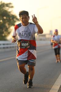 BIB: 5509
                            <button type="button" onclick="openModal(6512403)" class="btn btn-primary btn-sm float-right btn-popup" data-toggle="modal" data-target=".modal-high-quality">
                        <i class="fas fa-shopping-cart"></i> Add to Cart
                    </button>
                                            <button type="button" onclick="isThisMe(6512403, true)" class="btn btn-success btn-sm float-right btn-popup btn-isme hidden" data-toggle="tooltip" data-placement="bottom" title="นี่คือรูปของคุณใช่ไหม คลิกที่นี่เพื่อเอาเข้าอัลบั้ม">
                        <i class="fas fa-plus"></i> Add to album
                    </button>
                    <button type="button" onclick="isThisMe(6512403, false)" class="btn btn-warning btn-sm float-right btn-popup btn-isnotme hidden">
                        <i class="fas fa-ban"></i> Remove from album
                    </button>