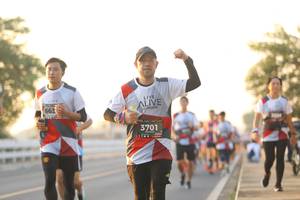 BIB: 663, 3701
                            <button type="button" onclick="openModal(6501945)" class="btn btn-primary btn-sm float-right btn-popup" data-toggle="modal" data-target=".modal-high-quality">
                        <i class="fas fa-shopping-cart"></i> Add to Cart
                    </button>
                                            <button type="button" onclick="isThisMe(6501945, true)" class="btn btn-success btn-sm float-right btn-popup btn-isme hidden" data-toggle="tooltip" data-placement="bottom" title="นี่คือรูปของคุณใช่ไหม คลิกที่นี่เพื่อเอาเข้าอัลบั้ม">
                        <i class="fas fa-plus"></i> Add to album
                    </button>
                    <button type="button" onclick="isThisMe(6501945, false)" class="btn btn-warning btn-sm float-right btn-popup btn-isnotme hidden">
                        <i class="fas fa-ban"></i> Remove from album
                    </button>