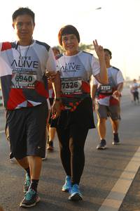 BIB: 940, 7326, 3732
                            <button type="button" onclick="openModal(6513987)" class="btn btn-primary btn-sm float-right btn-popup" data-toggle="modal" data-target=".modal-high-quality">
                        <i class="fas fa-shopping-cart"></i> Add to Cart
                    </button>
                                            <button type="button" onclick="isThisMe(6513987, true)" class="btn btn-success btn-sm float-right btn-popup btn-isme hidden" data-toggle="tooltip" data-placement="bottom" title="นี่คือรูปของคุณใช่ไหม คลิกที่นี่เพื่อเอาเข้าอัลบั้ม">
                        <i class="fas fa-plus"></i> Add to album
                    </button>
                    <button type="button" onclick="isThisMe(6513987, false)" class="btn btn-warning btn-sm float-right btn-popup btn-isnotme hidden">
                        <i class="fas fa-ban"></i> Remove from album
                    </button>