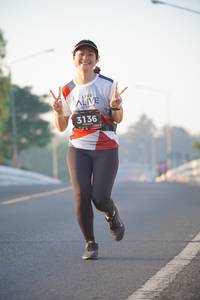 BIB: 3136
                            <button type="button" onclick="openModal(6418192)" class="btn btn-primary btn-sm float-right btn-popup" data-toggle="modal" data-target=".modal-high-quality">
                        <i class="fas fa-shopping-cart"></i> Add to Cart
                    </button>
                                            <button type="button" onclick="isThisMe(6418192, true)" class="btn btn-success btn-sm float-right btn-popup btn-isme hidden" data-toggle="tooltip" data-placement="bottom" title="นี่คือรูปของคุณใช่ไหม คลิกที่นี่เพื่อเอาเข้าอัลบั้ม">
                        <i class="fas fa-plus"></i> Add to album
                    </button>
                    <button type="button" onclick="isThisMe(6418192, false)" class="btn btn-warning btn-sm float-right btn-popup btn-isnotme hidden">
                        <i class="fas fa-ban"></i> Remove from album
                    </button>