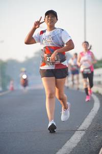 BIB: 128
                            <button type="button" onclick="openModal(6417250)" class="btn btn-primary btn-sm float-right btn-popup" data-toggle="modal" data-target=".modal-high-quality">
                        <i class="fas fa-shopping-cart"></i> Add to Cart
                    </button>
                                            <button type="button" onclick="isThisMe(6417250, true)" class="btn btn-success btn-sm float-right btn-popup btn-isme hidden" data-toggle="tooltip" data-placement="bottom" title="นี่คือรูปของคุณใช่ไหม คลิกที่นี่เพื่อเอาเข้าอัลบั้ม">
                        <i class="fas fa-plus"></i> Add to album
                    </button>
                    <button type="button" onclick="isThisMe(6417250, false)" class="btn btn-warning btn-sm float-right btn-popup btn-isnotme hidden">
                        <i class="fas fa-ban"></i> Remove from album
                    </button>