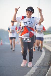 BIB: 3160, 128
                            <button type="button" onclick="openModal(6409547)" class="btn btn-primary btn-sm float-right btn-popup" data-toggle="modal" data-target=".modal-high-quality">
                        <i class="fas fa-shopping-cart"></i> Add to Cart
                    </button>
                                            <button type="button" onclick="isThisMe(6409547, true)" class="btn btn-success btn-sm float-right btn-popup btn-isme hidden" data-toggle="tooltip" data-placement="bottom" title="นี่คือรูปของคุณใช่ไหม คลิกที่นี่เพื่อเอาเข้าอัลบั้ม">
                        <i class="fas fa-plus"></i> Add to album
                    </button>
                    <button type="button" onclick="isThisMe(6409547, false)" class="btn btn-warning btn-sm float-right btn-popup btn-isnotme hidden">
                        <i class="fas fa-ban"></i> Remove from album
                    </button>