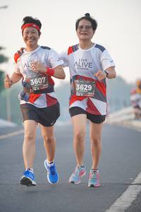 BIB: 3607, 3629
                            <button type="button" onclick="openModal(6408087)" class="btn btn-primary btn-sm float-right btn-popup" data-toggle="modal" data-target=".modal-high-quality">
                        <i class="fas fa-shopping-cart"></i> Add to Cart
                    </button>
                                            <button type="button" onclick="isThisMe(6408087, true)" class="btn btn-success btn-sm float-right btn-popup btn-isme hidden" data-toggle="tooltip" data-placement="bottom" title="นี่คือรูปของคุณใช่ไหม คลิกที่นี่เพื่อเอาเข้าอัลบั้ม">
                        <i class="fas fa-plus"></i> Add to album
                    </button>
                    <button type="button" onclick="isThisMe(6408087, false)" class="btn btn-warning btn-sm float-right btn-popup btn-isnotme hidden">
                        <i class="fas fa-ban"></i> Remove from album
                    </button>