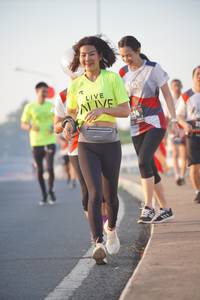 BIB: 824
                            <button type="button" onclick="openModal(6417578)" class="btn btn-primary btn-sm float-right btn-popup" data-toggle="modal" data-target=".modal-high-quality">
                        <i class="fas fa-shopping-cart"></i> Add to Cart
                    </button>
                                            <button type="button" onclick="isThisMe(6417578, true)" class="btn btn-success btn-sm float-right btn-popup btn-isme hidden" data-toggle="tooltip" data-placement="bottom" title="นี่คือรูปของคุณใช่ไหม คลิกที่นี่เพื่อเอาเข้าอัลบั้ม">
                        <i class="fas fa-plus"></i> Add to album
                    </button>
                    <button type="button" onclick="isThisMe(6417578, false)" class="btn btn-warning btn-sm float-right btn-popup btn-isnotme hidden">
                        <i class="fas fa-ban"></i> Remove from album
                    </button>