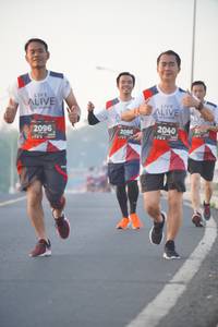 BIB: 2040, 2096, 2086
                            <button type="button" onclick="openModal(6408252)" class="btn btn-primary btn-sm float-right btn-popup" data-toggle="modal" data-target=".modal-high-quality">
                        <i class="fas fa-shopping-cart"></i> Add to Cart
                    </button>
                                            <button type="button" onclick="isThisMe(6408252, true)" class="btn btn-success btn-sm float-right btn-popup btn-isme hidden" data-toggle="tooltip" data-placement="bottom" title="นี่คือรูปของคุณใช่ไหม คลิกที่นี่เพื่อเอาเข้าอัลบั้ม">
                        <i class="fas fa-plus"></i> Add to album
                    </button>
                    <button type="button" onclick="isThisMe(6408252, false)" class="btn btn-warning btn-sm float-right btn-popup btn-isnotme hidden">
                        <i class="fas fa-ban"></i> Remove from album
                    </button>