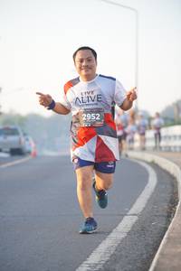 BIB: 2952
                            <button type="button" onclick="openModal(6417093)" class="btn btn-primary btn-sm float-right btn-popup" data-toggle="modal" data-target=".modal-high-quality">
                        <i class="fas fa-shopping-cart"></i> Add to Cart
                    </button>
                                            <button type="button" onclick="isThisMe(6417093, true)" class="btn btn-success btn-sm float-right btn-popup btn-isme hidden" data-toggle="tooltip" data-placement="bottom" title="นี่คือรูปของคุณใช่ไหม คลิกที่นี่เพื่อเอาเข้าอัลบั้ม">
                        <i class="fas fa-plus"></i> Add to album
                    </button>
                    <button type="button" onclick="isThisMe(6417093, false)" class="btn btn-warning btn-sm float-right btn-popup btn-isnotme hidden">
                        <i class="fas fa-ban"></i> Remove from album
                    </button>