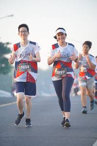 BIB: 3698, 3897
                            <button type="button" onclick="openModal(6409077)" class="btn btn-primary btn-sm float-right btn-popup" data-toggle="modal" data-target=".modal-high-quality">
                        <i class="fas fa-shopping-cart"></i> Add to Cart
                    </button>
                                            <button type="button" onclick="isThisMe(6409077, true)" class="btn btn-success btn-sm float-right btn-popup btn-isme hidden" data-toggle="tooltip" data-placement="bottom" title="นี่คือรูปของคุณใช่ไหม คลิกที่นี่เพื่อเอาเข้าอัลบั้ม">
                        <i class="fas fa-plus"></i> Add to album
                    </button>
                    <button type="button" onclick="isThisMe(6409077, false)" class="btn btn-warning btn-sm float-right btn-popup btn-isnotme hidden">
                        <i class="fas fa-ban"></i> Remove from album
                    </button>