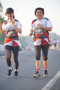 BIB: 2057, 2177, 124
                            <button type="button" onclick="openModal(6417066)" class="btn btn-primary btn-sm float-right btn-popup" data-toggle="modal" data-target=".modal-high-quality">
                        <i class="fas fa-shopping-cart"></i> Add to Cart
                    </button>
                                            <button type="button" onclick="isThisMe(6417066, true)" class="btn btn-success btn-sm float-right btn-popup btn-isme hidden" data-toggle="tooltip" data-placement="bottom" title="นี่คือรูปของคุณใช่ไหม คลิกที่นี่เพื่อเอาเข้าอัลบั้ม">
                        <i class="fas fa-plus"></i> Add to album
                    </button>
                    <button type="button" onclick="isThisMe(6417066, false)" class="btn btn-warning btn-sm float-right btn-popup btn-isnotme hidden">
                        <i class="fas fa-ban"></i> Remove from album
                    </button>