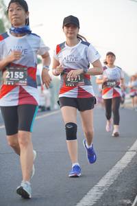 BIB: 2155, 3140, 128
                            <button type="button" onclick="openModal(6408596)" class="btn btn-primary btn-sm float-right btn-popup" data-toggle="modal" data-target=".modal-high-quality">
                        <i class="fas fa-shopping-cart"></i> Add to Cart
                    </button>
                                            <button type="button" onclick="isThisMe(6408596, true)" class="btn btn-success btn-sm float-right btn-popup btn-isme hidden" data-toggle="tooltip" data-placement="bottom" title="นี่คือรูปของคุณใช่ไหม คลิกที่นี่เพื่อเอาเข้าอัลบั้ม">
                        <i class="fas fa-plus"></i> Add to album
                    </button>
                    <button type="button" onclick="isThisMe(6408596, false)" class="btn btn-warning btn-sm float-right btn-popup btn-isnotme hidden">
                        <i class="fas fa-ban"></i> Remove from album
                    </button>