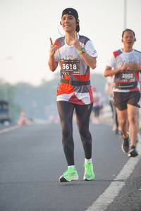 BIB: 3618, 128, 2002
                            <button type="button" onclick="openModal(6408345)" class="btn btn-primary btn-sm float-right btn-popup" data-toggle="modal" data-target=".modal-high-quality">
                        <i class="fas fa-shopping-cart"></i> Add to Cart
                    </button>
                                            <button type="button" onclick="isThisMe(6408345, true)" class="btn btn-success btn-sm float-right btn-popup btn-isme hidden" data-toggle="tooltip" data-placement="bottom" title="นี่คือรูปของคุณใช่ไหม คลิกที่นี่เพื่อเอาเข้าอัลบั้ม">
                        <i class="fas fa-plus"></i> Add to album
                    </button>
                    <button type="button" onclick="isThisMe(6408345, false)" class="btn btn-warning btn-sm float-right btn-popup btn-isnotme hidden">
                        <i class="fas fa-ban"></i> Remove from album
                    </button>