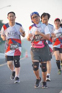 BIB: 310, 3139, 3763
                            <button type="button" onclick="openModal(6408494)" class="btn btn-primary btn-sm float-right btn-popup" data-toggle="modal" data-target=".modal-high-quality">
                        <i class="fas fa-shopping-cart"></i> Add to Cart
                    </button>
                                            <button type="button" onclick="isThisMe(6408494, true)" class="btn btn-success btn-sm float-right btn-popup btn-isme hidden" data-toggle="tooltip" data-placement="bottom" title="นี่คือรูปของคุณใช่ไหม คลิกที่นี่เพื่อเอาเข้าอัลบั้ม">
                        <i class="fas fa-plus"></i> Add to album
                    </button>
                    <button type="button" onclick="isThisMe(6408494, false)" class="btn btn-warning btn-sm float-right btn-popup btn-isnotme hidden">
                        <i class="fas fa-ban"></i> Remove from album
                    </button>