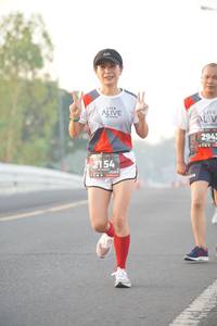 BIB: 294, 2154, 
                            <button type="button" onclick="openModal(6407566)" class="btn btn-primary btn-sm float-right btn-popup" data-toggle="modal" data-target=".modal-high-quality">
                        <i class="fas fa-shopping-cart"></i> Add to Cart
                    </button>
                                            <button type="button" onclick="isThisMe(6407566, true)" class="btn btn-success btn-sm float-right btn-popup btn-isme hidden" data-toggle="tooltip" data-placement="bottom" title="นี่คือรูปของคุณใช่ไหม คลิกที่นี่เพื่อเอาเข้าอัลบั้ม">
                        <i class="fas fa-plus"></i> Add to album
                    </button>
                    <button type="button" onclick="isThisMe(6407566, false)" class="btn btn-warning btn-sm float-right btn-popup btn-isnotme hidden">
                        <i class="fas fa-ban"></i> Remove from album
                    </button>