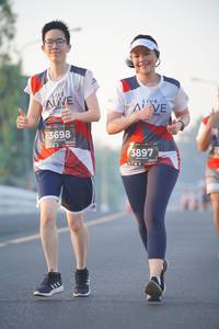 BIB: 3698, 3897
                            <button type="button" onclick="openModal(6409092)" class="btn btn-primary btn-sm float-right btn-popup" data-toggle="modal" data-target=".modal-high-quality">
                        <i class="fas fa-shopping-cart"></i> Add to Cart
                    </button>
                                            <button type="button" onclick="isThisMe(6409092, true)" class="btn btn-success btn-sm float-right btn-popup btn-isme hidden" data-toggle="tooltip" data-placement="bottom" title="นี่คือรูปของคุณใช่ไหม คลิกที่นี่เพื่อเอาเข้าอัลบั้ม">
                        <i class="fas fa-plus"></i> Add to album
                    </button>
                    <button type="button" onclick="isThisMe(6409092, false)" class="btn btn-warning btn-sm float-right btn-popup btn-isnotme hidden">
                        <i class="fas fa-ban"></i> Remove from album
                    </button>