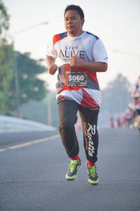 BIB: 3060
                            <button type="button" onclick="openModal(6409065)" class="btn btn-primary btn-sm float-right btn-popup" data-toggle="modal" data-target=".modal-high-quality">
                        <i class="fas fa-shopping-cart"></i> Add to Cart
                    </button>
                                            <button type="button" onclick="isThisMe(6409065, true)" class="btn btn-success btn-sm float-right btn-popup btn-isme hidden" data-toggle="tooltip" data-placement="bottom" title="นี่คือรูปของคุณใช่ไหม คลิกที่นี่เพื่อเอาเข้าอัลบั้ม">
                        <i class="fas fa-plus"></i> Add to album
                    </button>
                    <button type="button" onclick="isThisMe(6409065, false)" class="btn btn-warning btn-sm float-right btn-popup btn-isnotme hidden">
                        <i class="fas fa-ban"></i> Remove from album
                    </button>