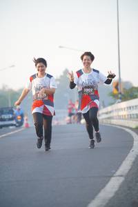 BIB: 3902
                            <button type="button" onclick="openModal(6416827)" class="btn btn-primary btn-sm float-right btn-popup" data-toggle="modal" data-target=".modal-high-quality">
                        <i class="fas fa-shopping-cart"></i> Add to Cart
                    </button>
                                            <button type="button" onclick="isThisMe(6416827, true)" class="btn btn-success btn-sm float-right btn-popup btn-isme hidden" data-toggle="tooltip" data-placement="bottom" title="นี่คือรูปของคุณใช่ไหม คลิกที่นี่เพื่อเอาเข้าอัลบั้ม">
                        <i class="fas fa-plus"></i> Add to album
                    </button>
                    <button type="button" onclick="isThisMe(6416827, false)" class="btn btn-warning btn-sm float-right btn-popup btn-isnotme hidden">
                        <i class="fas fa-ban"></i> Remove from album
                    </button>