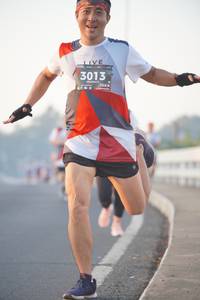 BIB: 3013, 128
                            <button type="button" onclick="openModal(6408467)" class="btn btn-primary btn-sm float-right btn-popup" data-toggle="modal" data-target=".modal-high-quality">
                        <i class="fas fa-shopping-cart"></i> Add to Cart
                    </button>
                                            <button type="button" onclick="isThisMe(6408467, true)" class="btn btn-success btn-sm float-right btn-popup btn-isme hidden" data-toggle="tooltip" data-placement="bottom" title="นี่คือรูปของคุณใช่ไหม คลิกที่นี่เพื่อเอาเข้าอัลบั้ม">
                        <i class="fas fa-plus"></i> Add to album
                    </button>
                    <button type="button" onclick="isThisMe(6408467, false)" class="btn btn-warning btn-sm float-right btn-popup btn-isnotme hidden">
                        <i class="fas fa-ban"></i> Remove from album
                    </button>