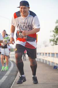 BIB: 375
                            <button type="button" onclick="openModal(6408878)" class="btn btn-primary btn-sm float-right btn-popup" data-toggle="modal" data-target=".modal-high-quality">
                        <i class="fas fa-shopping-cart"></i> Add to Cart
                    </button>
                                            <button type="button" onclick="isThisMe(6408878, true)" class="btn btn-success btn-sm float-right btn-popup btn-isme hidden" data-toggle="tooltip" data-placement="bottom" title="นี่คือรูปของคุณใช่ไหม คลิกที่นี่เพื่อเอาเข้าอัลบั้ม">
                        <i class="fas fa-plus"></i> Add to album
                    </button>
                    <button type="button" onclick="isThisMe(6408878, false)" class="btn btn-warning btn-sm float-right btn-popup btn-isnotme hidden">
                        <i class="fas fa-ban"></i> Remove from album
                    </button>