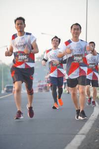 BIB: 2096, 2040, 2948
                            <button type="button" onclick="openModal(6408249)" class="btn btn-primary btn-sm float-right btn-popup" data-toggle="modal" data-target=".modal-high-quality">
                        <i class="fas fa-shopping-cart"></i> Add to Cart
                    </button>
                                            <button type="button" onclick="isThisMe(6408249, true)" class="btn btn-success btn-sm float-right btn-popup btn-isme hidden" data-toggle="tooltip" data-placement="bottom" title="นี่คือรูปของคุณใช่ไหม คลิกที่นี่เพื่อเอาเข้าอัลบั้ม">
                        <i class="fas fa-plus"></i> Add to album
                    </button>
                    <button type="button" onclick="isThisMe(6408249, false)" class="btn btn-warning btn-sm float-right btn-popup btn-isnotme hidden">
                        <i class="fas fa-ban"></i> Remove from album
                    </button>