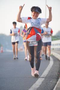 BIB: 3160
                            <button type="button" onclick="openModal(6409543)" class="btn btn-primary btn-sm float-right btn-popup" data-toggle="modal" data-target=".modal-high-quality">
                        <i class="fas fa-shopping-cart"></i> Add to Cart
                    </button>
                                            <button type="button" onclick="isThisMe(6409543, true)" class="btn btn-success btn-sm float-right btn-popup btn-isme hidden" data-toggle="tooltip" data-placement="bottom" title="นี่คือรูปของคุณใช่ไหม คลิกที่นี่เพื่อเอาเข้าอัลบั้ม">
                        <i class="fas fa-plus"></i> Add to album
                    </button>
                    <button type="button" onclick="isThisMe(6409543, false)" class="btn btn-warning btn-sm float-right btn-popup btn-isnotme hidden">
                        <i class="fas fa-ban"></i> Remove from album
                    </button>